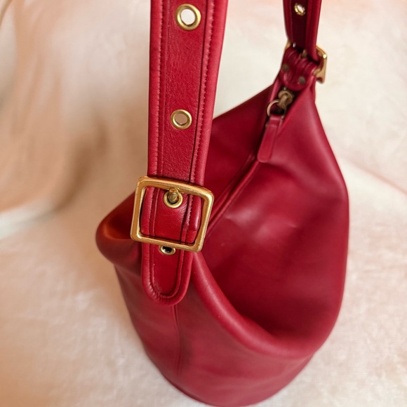 Vintage Coach Leather Bucket Bag - Picture 3 of 15